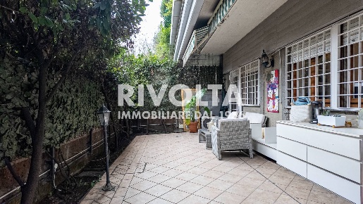 Foto Appartamento in Largo Temistocle Solera, Roma Nuovo Salario di 75 m²