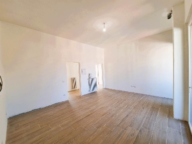 Foto Appartamento in via ermolao rubieri, Prato Sacrocuore di 92 m²
