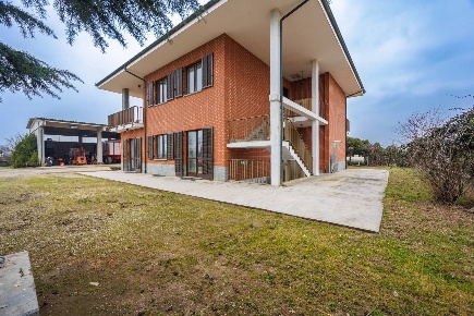 Foto Case semi ndipendenti in Via Tetti Rolle, Nichelino di 260 m²