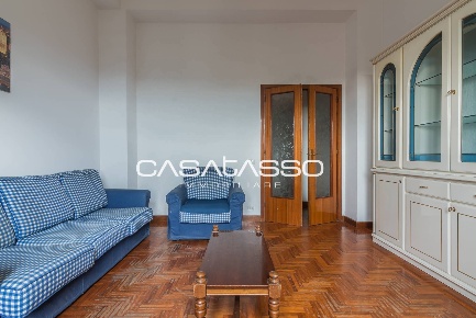 Foto Appartamento in via dei velini, Macerata Centro di 120 m² con 6 locali