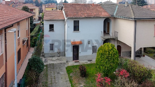 Foto Case semi ndipendenti in via Don Enrico Tazzoli 5, Rho San Giovanni