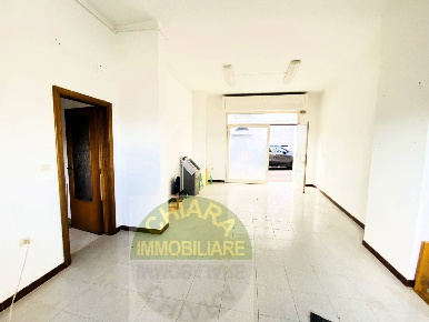 Foto Locale commerciale in Via Roma, Palmoli Centro di 38 m² con 1 locali