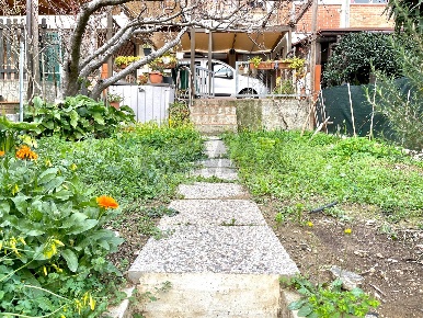 Foto Appartamento a Piombino Centro di 75 m² con 4 locali in vendita