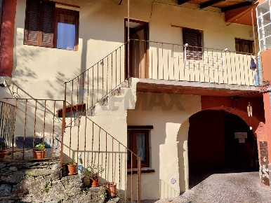 Foto Appartamento a Castelveccana Castello di 50 m² con 2 locali in vendita