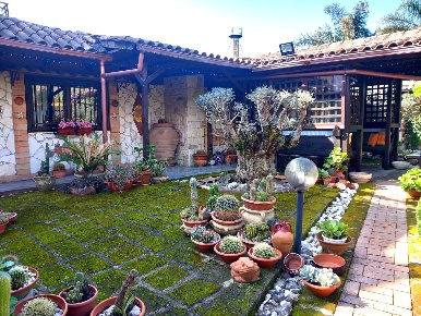 Foto Villa unifamiliare in via paganini, Baiano di 333 m² con 4 locali