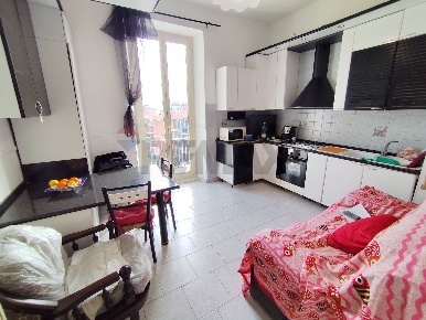 Foto Appartamento in Via Antonio Cecchi 59, Torino Aurora di 83 m²