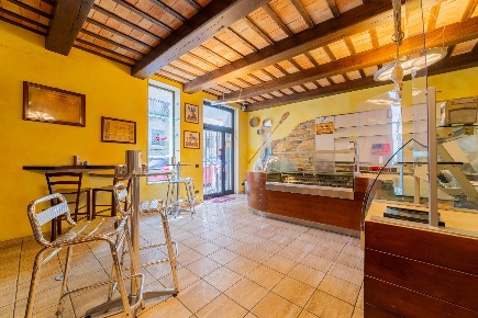 Foto Attività commerciale in CORSO PLEBISCITO 51, Vasto di 392 m²