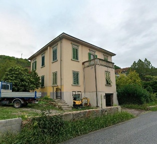 Foto Appartamento a Volterra Saline di 171 m² con 5 locali in vendita