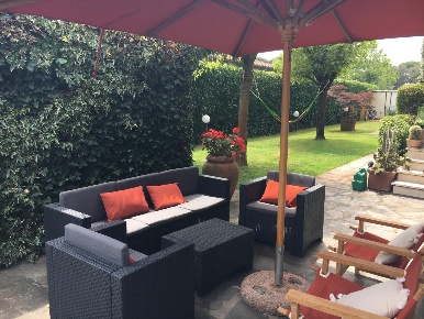 Foto Villa unifamiliare a Pietrasanta di 208 m² con 8 locali in vendita