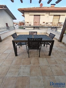 Foto Appartamento a Massa Centro di 106 m² con 7 locali in vendita