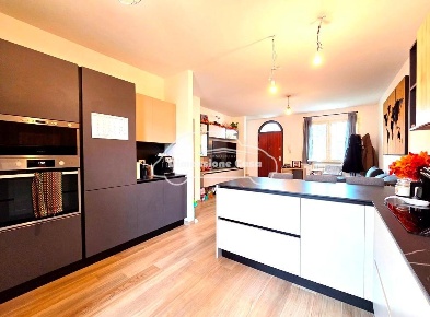 Foto Villa a schiera a Lucca Nave di 120 m² con 4 locali in vendita