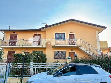 Foto Appartamento a Massa Bondano - Partaccia di 91 m² con 5 locali