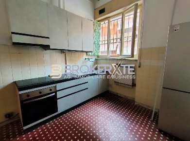 Foto Appartamento a Carrara Avenza di 60 m² con 3 locali in vendita