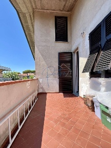 Foto Case semi ndipendenti a Massa Marina di Massa Centro di 130 m²