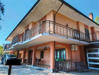 Foto Appartamento a Stradella Centro di 88 m² con 4 locali in vendita