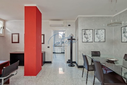 Foto Ufficio a Massa Centro di 52 m² con 2 locali in vendita