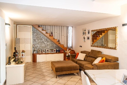 Foto Appartamento a San Miniato San Miniato Basso di 130 m² con 7 locali