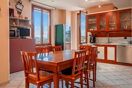 Foto Appartamento a San Miniato San Miniato Basso di 130 m² con 7 locali