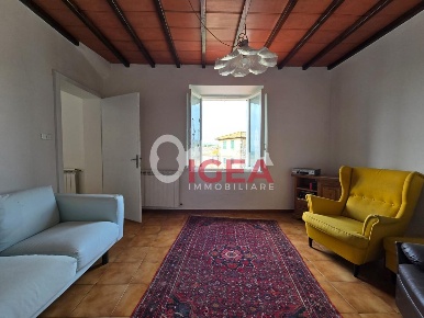Foto Appartamento a Siena Costalpino - Costafabbri di 93 m² con 4 locali