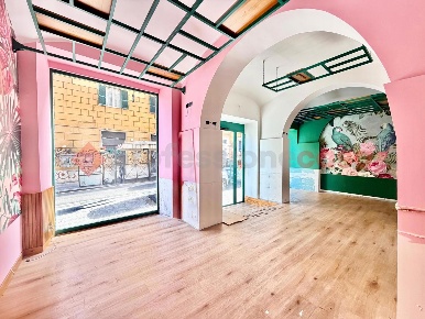 Foto Negozio in Via degli Equi 10, Roma San Lorenzo di 95 m² con 2 locali
