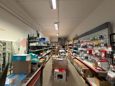 Foto Negozio a Arezzo Galvani - Praticci di 70 m² con 2 locali in affitto