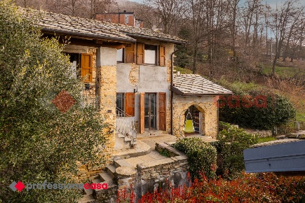 Foto Rustico in giaveno, Cumiana Galli di 210 m² con 7 locali in vendita