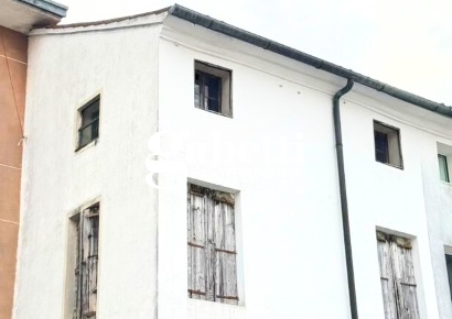 Foto Appartamento a Conselve Centro di 263 m² con 5 locali in vendita