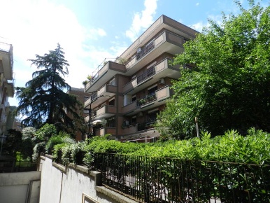 Foto Posti auto in Via Dino Frescobaldi, Roma Talenti - Monte Sacro