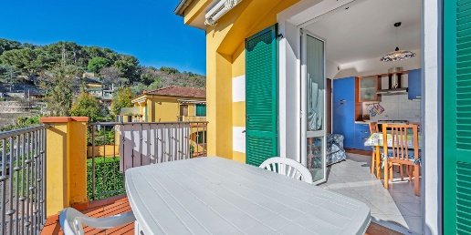 Foto Appartamento in Via Pairola 44, San Bartolomeo al Mare Centro di 60 m²