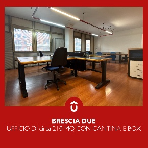 Foto Ufficio in Via Corfu  62, Brescia Brescia Due di 216 m² con 6 locali