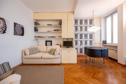 Foto Appartamento in Vicolo Giardino, Milano Scala - Manzoni di 75 m²