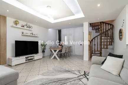 Foto Appartamento a Pontirolo Nuovo di 98 m² con 3 locali in vendita