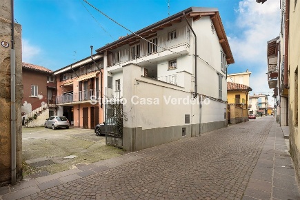 Foto Appartamento a Pontirolo Nuovo di 98 m² con 3 locali in vendita