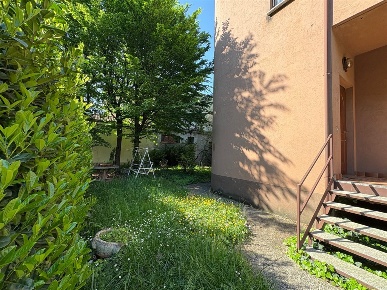Foto Appartamento in VIA MASCAGNI, Desio di 150 m² con 5 locali in vendita