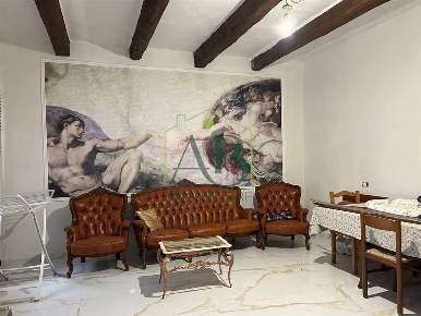 Foto Casa indipendente a Ravenna di 300 m² con 10 locali in vendita