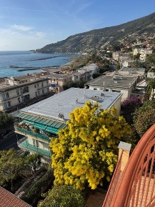 Foto Appartamento in Via Romana, Ospedaletti Via Romana di 112 m²