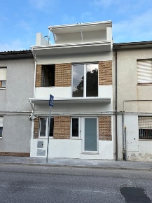 Foto Casa indipendente in Via Cristoforo Colombo 403, Civitanova Marche