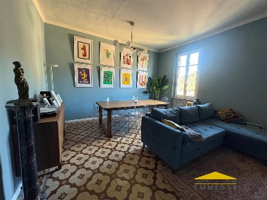 Foto Appartamento a Carrara Centro di 90 m² con 4 locali in vendita