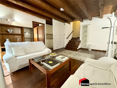 Foto Appartamento in Corso Garibaldi, Thiene Centro di 60 m² con 2 locali