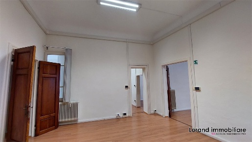 Foto Ufficio a Pisa San Francesco di 150 m² con 6 locali in affitto