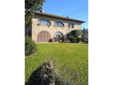 Foto Rustico in VIA DELLA LECCIA 1, Montespertoli di 555 m² con 16 locali