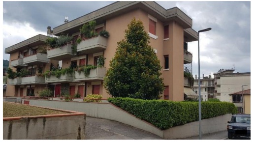 Foto Appartamento a Pontassieve Montebonello di 117 m² con 6 locali