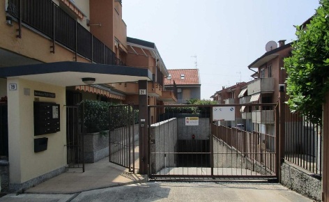 Foto Box a Seregno San Carlo di 14 m² con 1 locali in vendita