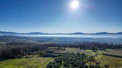 Foto Villa unifamiliare a Scarperia e San Piero Scarperia di 490 m²