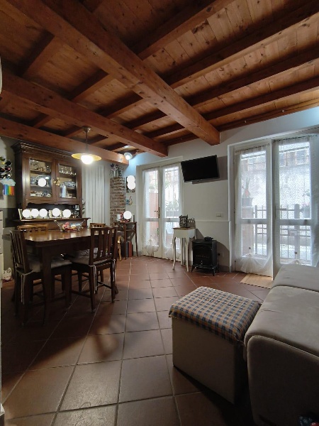 appartamento in vendita a Carrara in zona Centro Città