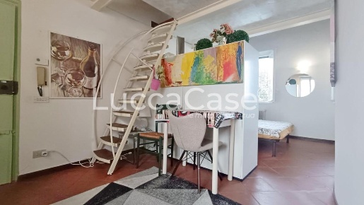 Foto Appartamento a Lucca Sant'Anna di 40 m² con 1 locali in vendita