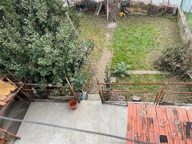 Foto Villa a schiera a Montelupo Fiorentino Centro di 200 m² con 6 locali
