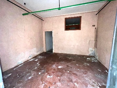 Foto Laboratorio a Montelupo Fiorentino Centro di 100 m² con 3 locali