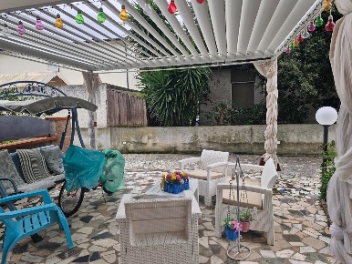 Foto Appartamento a Campiglia Marittima Venturina di 100 m² con 6 locali