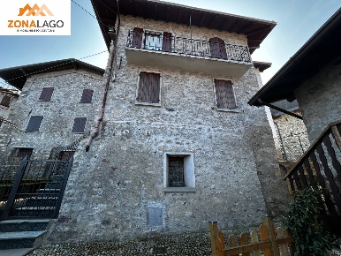 Foto Appartamento in via dosso 2, Pisogne di 65 m² con 3 locali in vendita